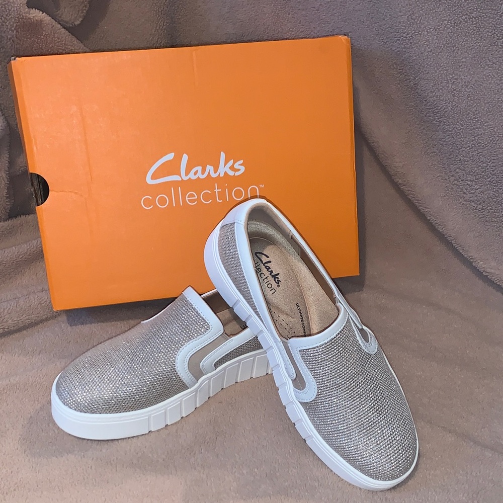 Clarks Collection Slip On Sneaker Mykah Shine